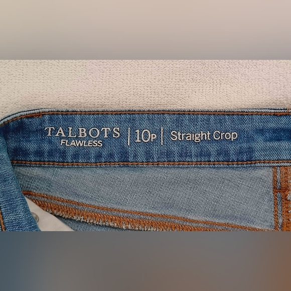 TALBOTS Flawless Straight Crop Blue Jeans Capri, size 8P - Picture 11 of 14